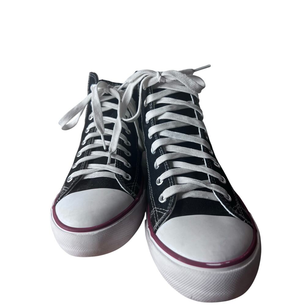Black Canvas Lace Up Casual Sneaker Embroidered Design‎ Women's 8